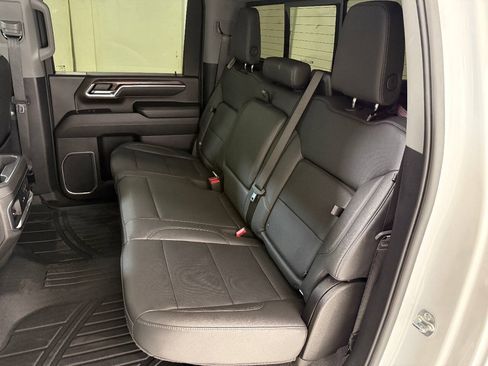 Used 2025 GMC Sierra 2500 SLT w/ SLT Premium Package AWD/4WD image 46