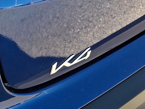 Used 2025 Kia K4 LXS image 30