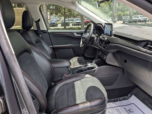 Used 2022 Ford Escape SEL w/ SEL Stealth AWD Package image 36
