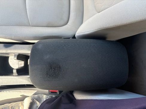 Used 2023 Toyota Corolla Cross LE AWD/4WD image 21