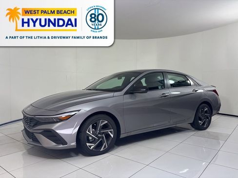 New 2025 Hyundai Elantra SEL FWD image 1