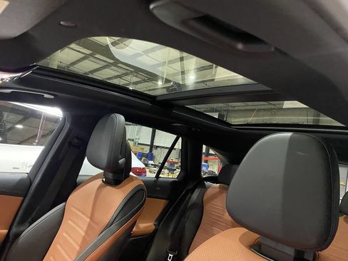 Used 2026 Mercedes-Benz GLC 300 image 15
