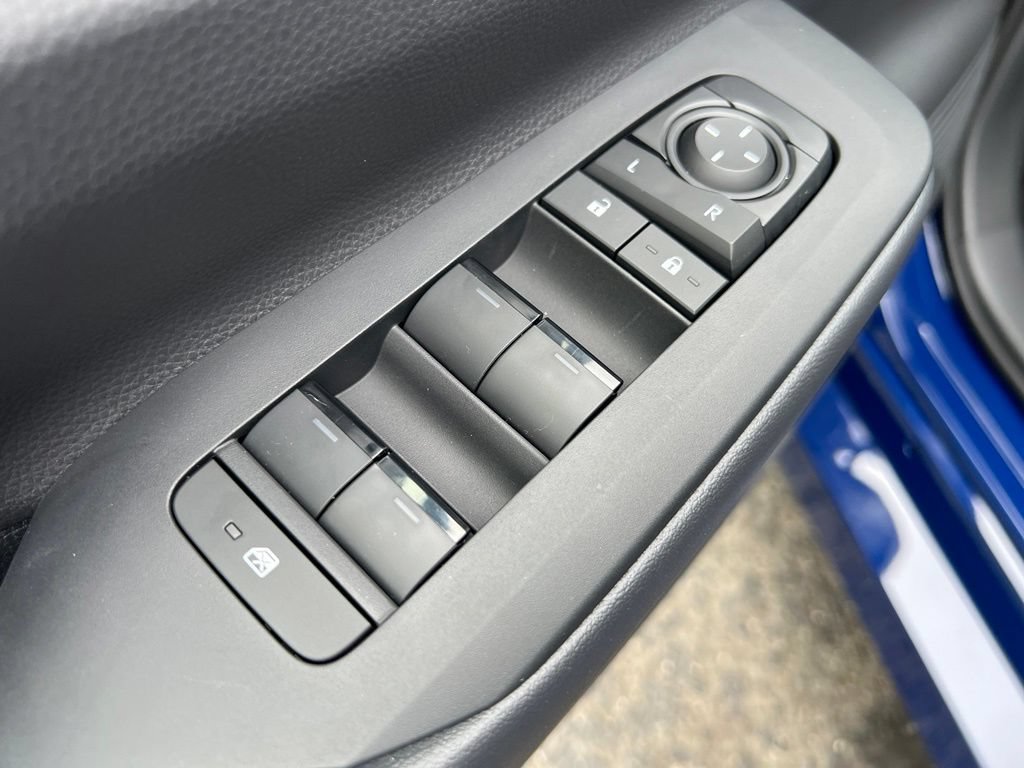 New 2027 Toyota Prius Plug-In Hybrid FWD image 32