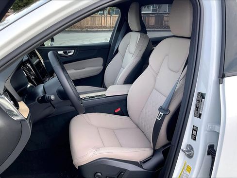 New 2026 Volvo XC60 B5 Plus w/ Climate Package PRO image 11