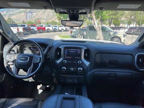 Used 2021 GMC Sierra 1500 Denali w/ Denali Ultimate Package AWD/4WD image 22