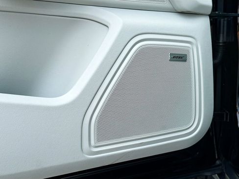 New 2026 Porsche Macan AWD/4WD image 21