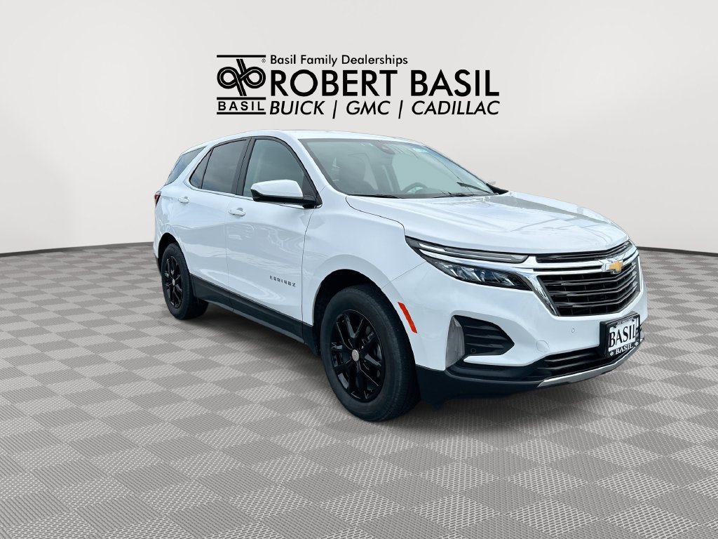 Used 2024 Chevrolet Equinox LT w/ LPO, Floor Liner Package AWD/4WD image 2
