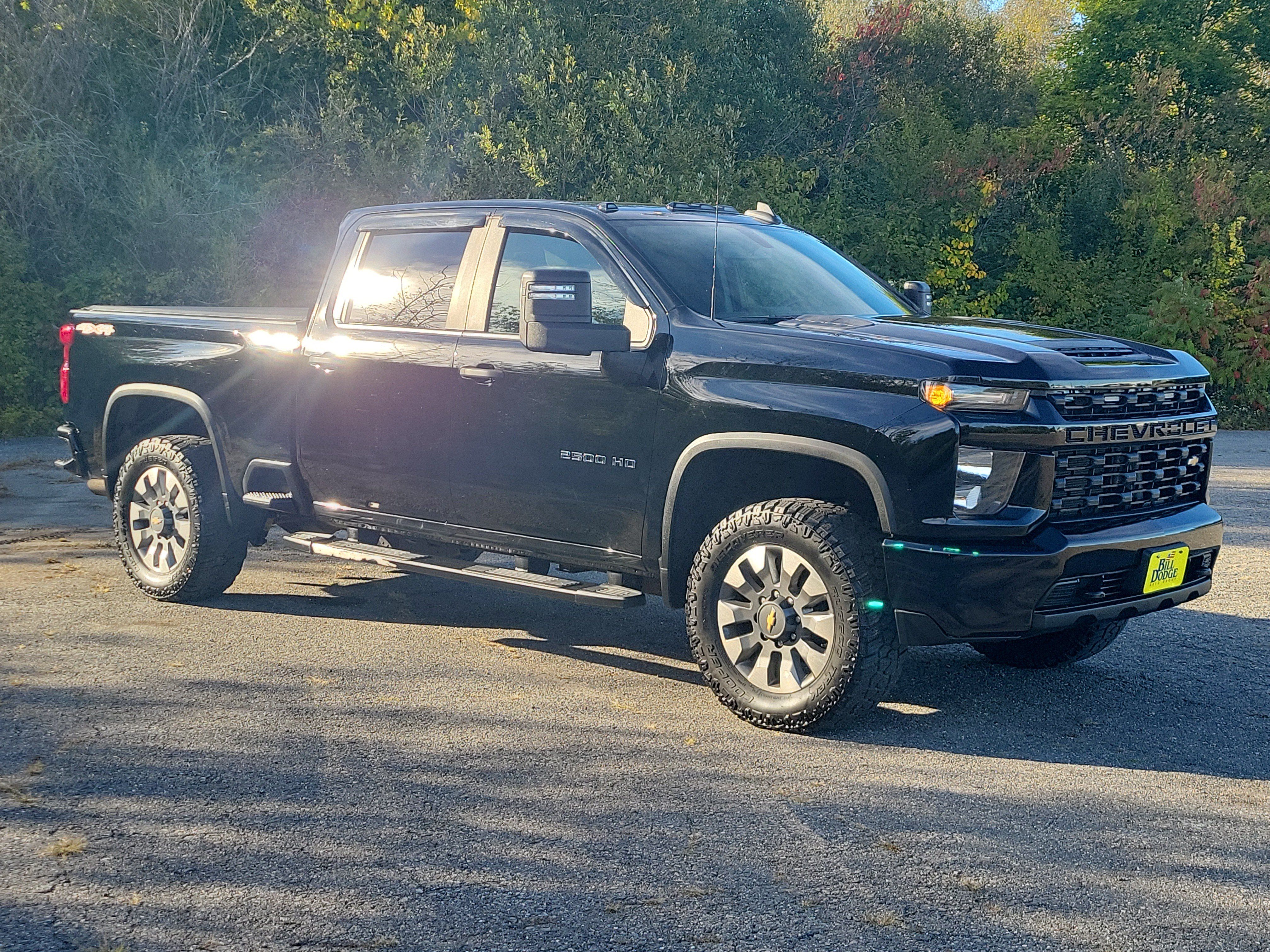 Used 2023 Chevrolet Silverado 2500 Custom w/ Custom Value Package AWD/4WD image 3