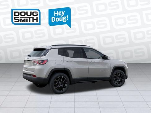 New 2026 Jeep Compass Latitude AWD/4WD image 4