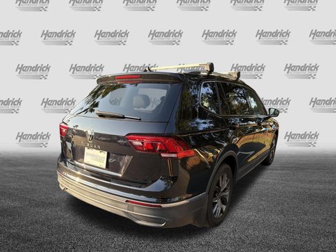 Used 2022 Volkswagen Tiguan SE FWD image 9