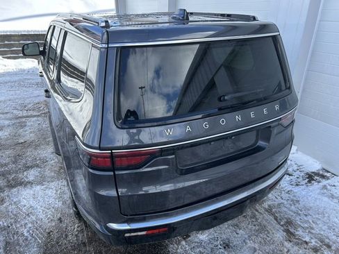 Certified 2024 Jeep Wagoneer Series II w/ Convenience Group I image 4