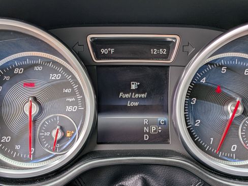 Used 2018 Mercedes-Benz GLE 350 4MATIC image 30