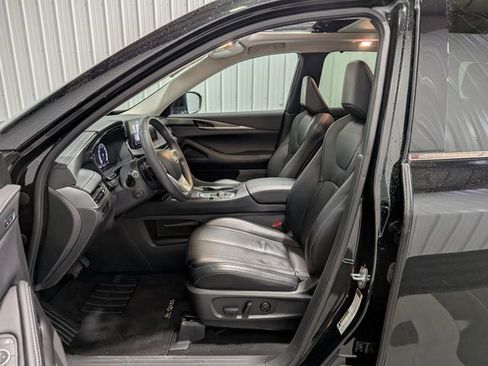 Used 2023 INFINITI QX60 Luxe w/ Cargo Package AWD/4WD image 17
