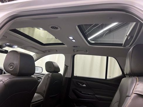 Certified 2019 Chevrolet Traverse LT w/ LT Premium Package AWD/4WD image 14