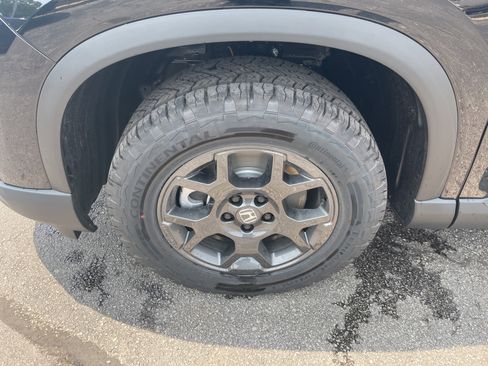 New 2025 Honda Pilot TrailSport image 10