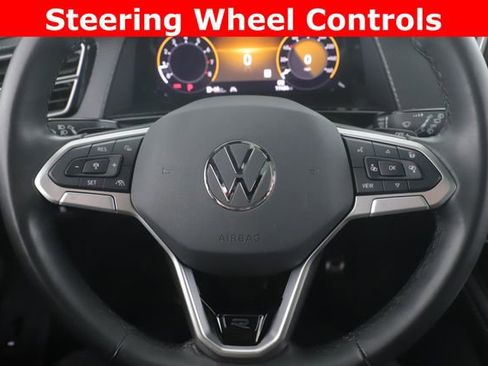 Used 2025 Volkswagen Atlas Cross Sport SEL R-Line AWD/4WD image 22