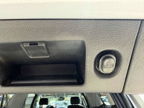 Used 2018 Chevrolet Suburban LT AWD/4WD image 31