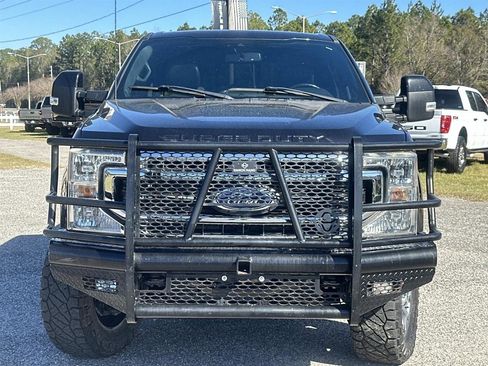 Used 2022 Ford F250 Lariat w/ Lariat Ultimate Package image 2