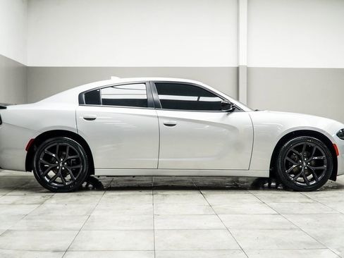 Used 2021 Dodge Charger SXT w/ Plus Group image 6