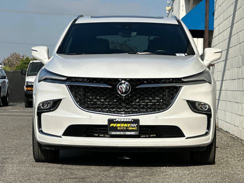 Certified 2024 Buick Enclave Avenir FWD image 9