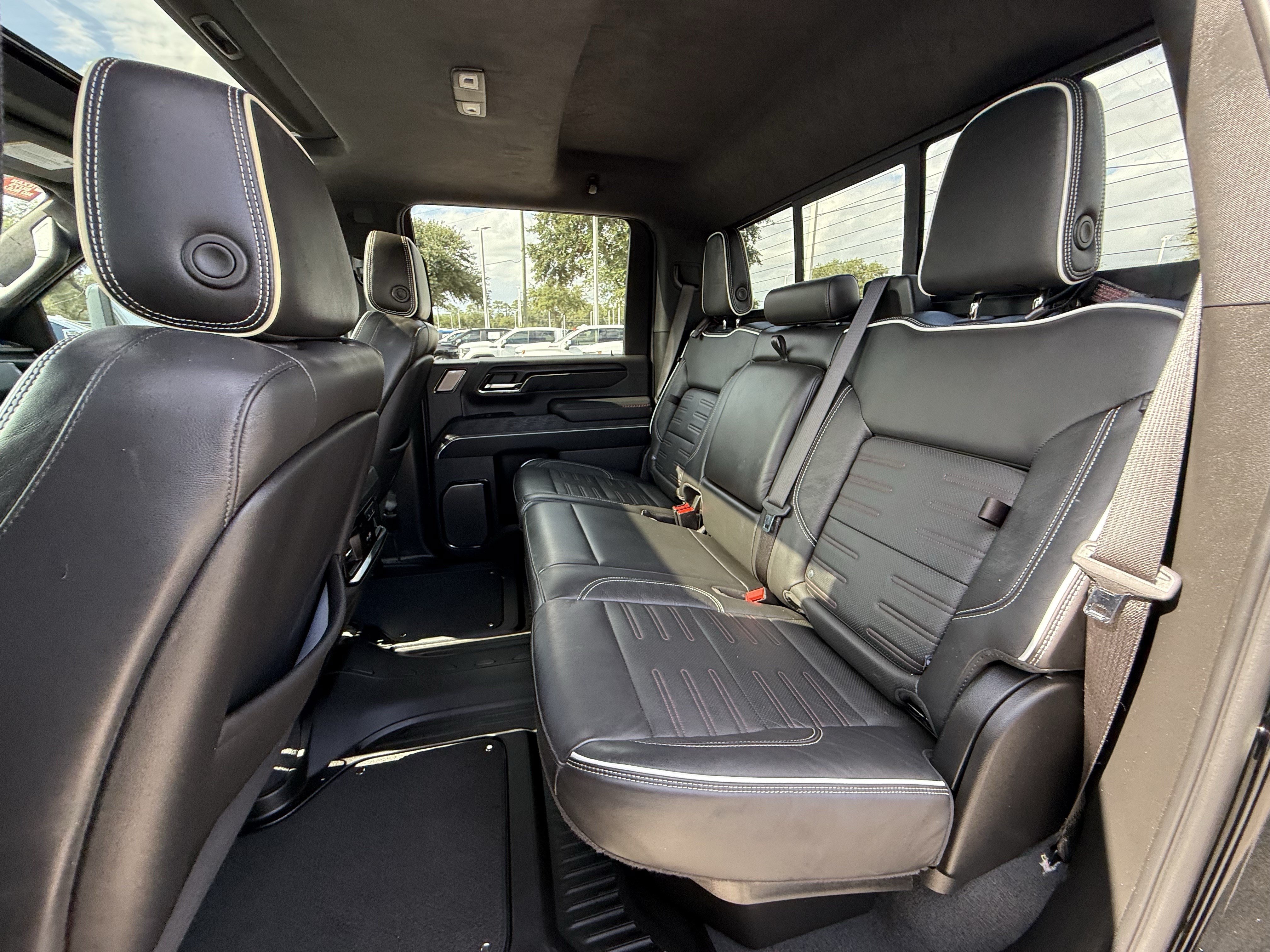 Used 2025 GMC Sierra 2500 AT4X AWD/4WD image 29