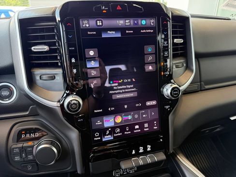 New 2026 RAM 1500 Big Horn AWD/4WD image 10