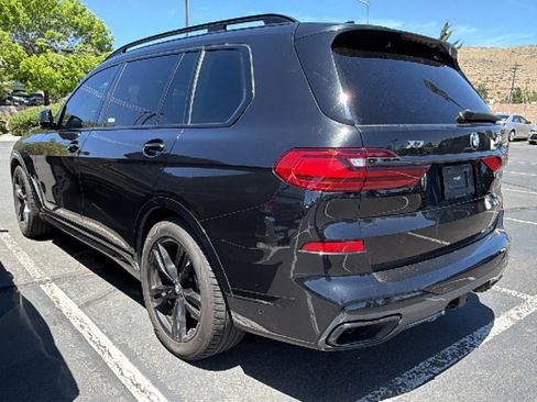 Used 2022 BMW X7 M50i w/ Dynamic Handling Package AWD/4WD image 3