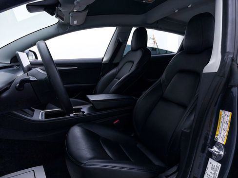 Used 2022 Tesla Model 3 Long Range image 17