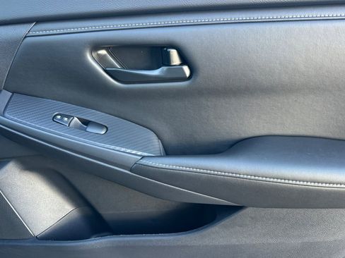 Used 2025 Nissan Sentra S image 20