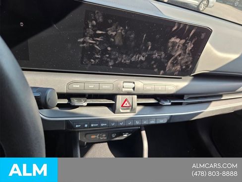 Used 2025 Kia K4 FWD image 17