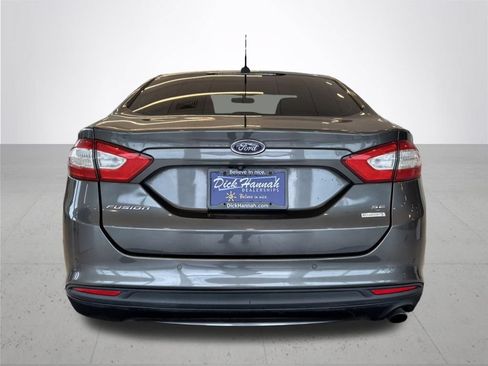 Used 2016 Ford Fusion SE FWD image 8