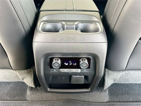 New 2026 Buick Enclave Avenir w/ Super Cruise Package image 18