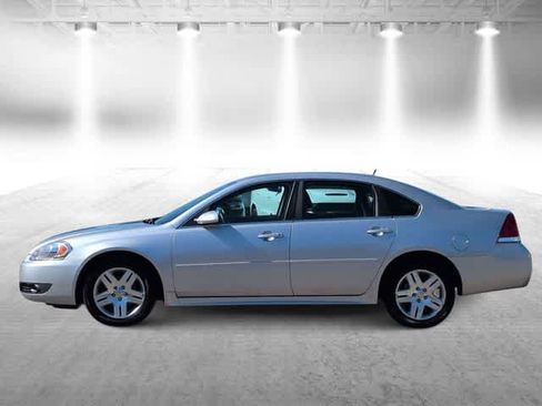 Used 2011 Chevrolet Impala LT FWD image 5
