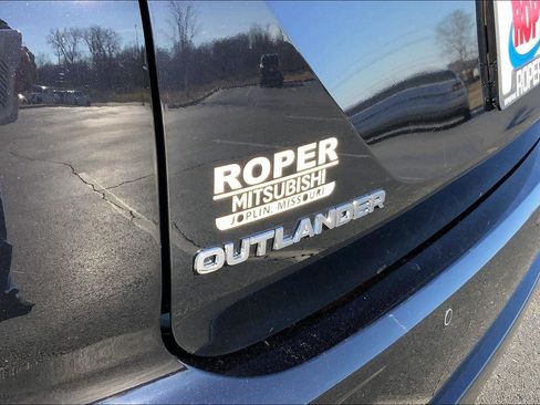 Used 2023 Mitsubishi Outlander SEL Black Edition image 29