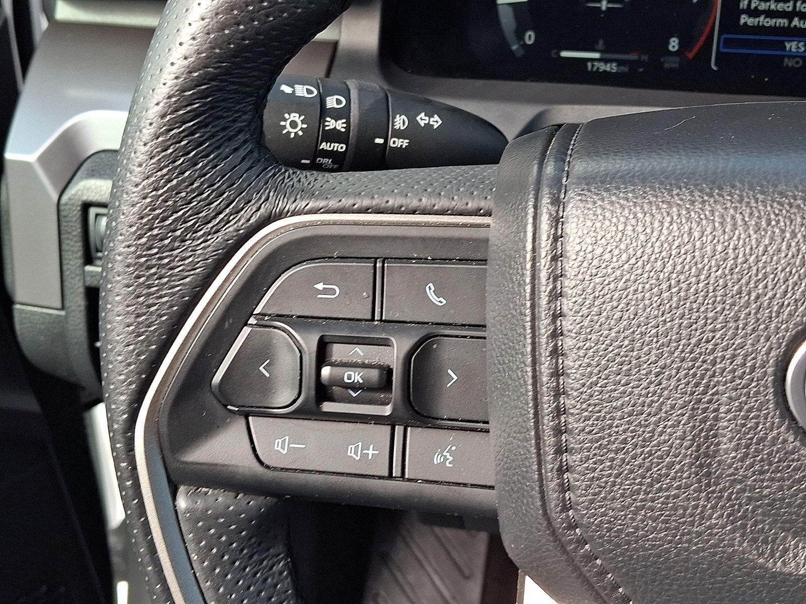 Used 2025 Toyota Tacoma TRD Off-Road AWD/4WD image 20