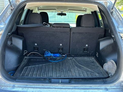 Used 2020 Jeep Cherokee Latitude FWD image 6