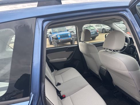 Used 2015 Subaru Forester 2.5i w/ Alloy Wheel Package image 19