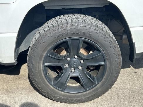 Used 2020 RAM 1500 Big Horn AWD/4WD image 10