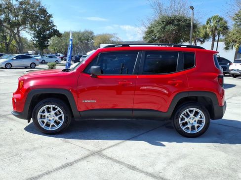 Used 2022 Jeep Renegade Latitude w/ Sun/Sound Group image 3