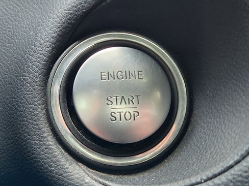 Used 2014 Mercedes-Benz CLS 550 4MATIC image 28