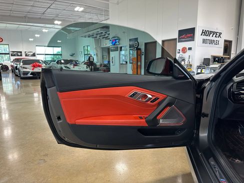 Used 2022 BMW Z4 M40i w/ Premium Package RWD image 11