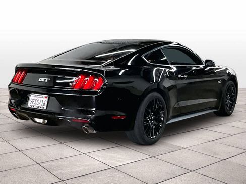Used 2017 Ford Mustang GT w/ GT Performance Package RWD image 15