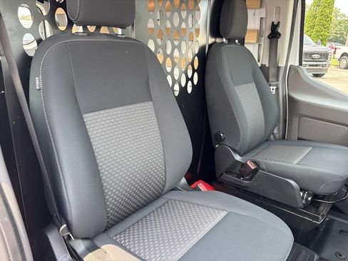 Certified 2025 Ford Transit 250 Low Roof w/ Exterior Upgrade Package RWD image 17