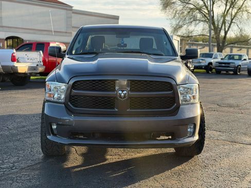 Used 2018 RAM 1500 Express AWD/4WD image 2