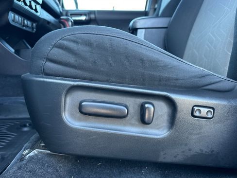 Used 2021 Toyota Tacoma TRD Off-Road w/ Technology Package image 13