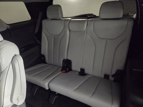 Used 2023 Hyundai Palisade SEL FWD image 25
