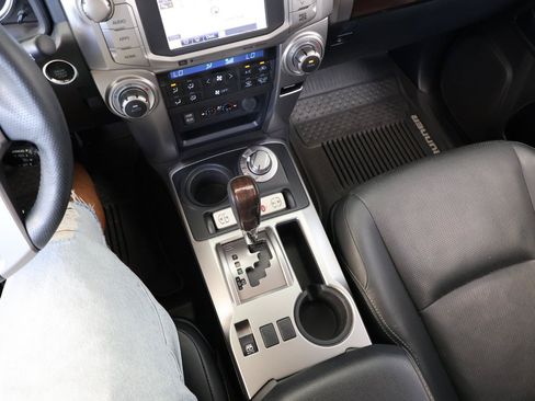 Used 2018 Toyota 4Runner Limited AWD/4WD image 52