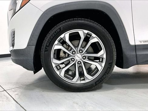 Used 2019 GMC Terrain SLT w/ Preferred Package FWD image 10