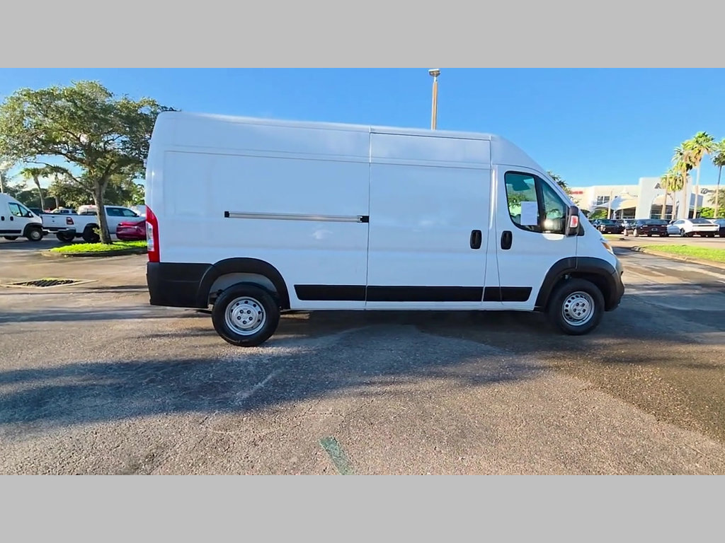 Used 2025 RAM ProMaster 2500 w/ Convenience Group FWD image 36
