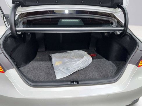 Used 2018 Toyota Camry XLE FWD image 26